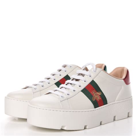 gucci ladies trendy shoes.